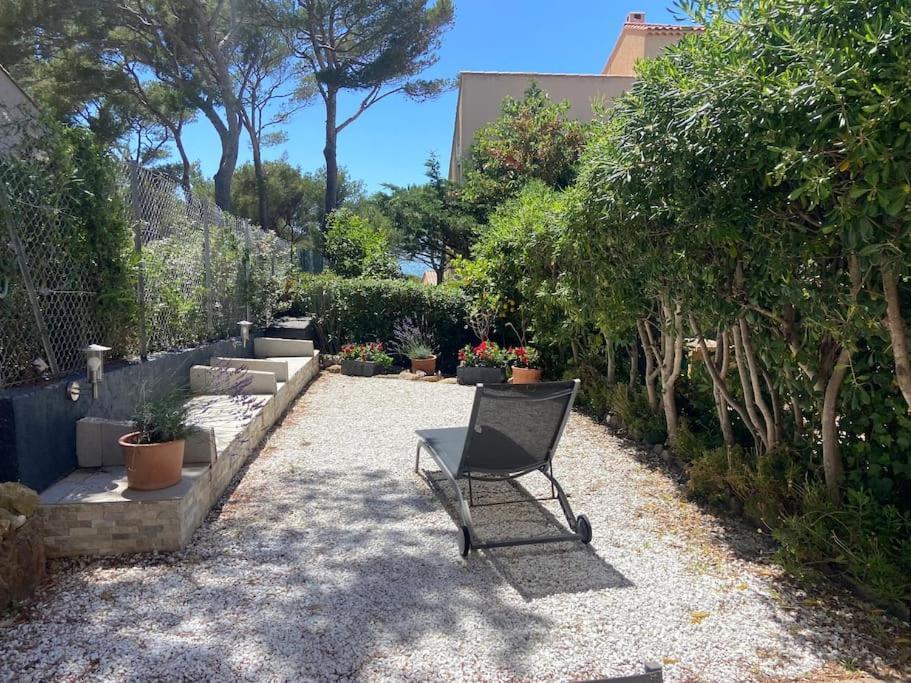 Logement Entier T2 Climatise, Parking Gratuit, Jardin, Plage A 2Min A Pied Sanary-sur-Mer Exterior foto